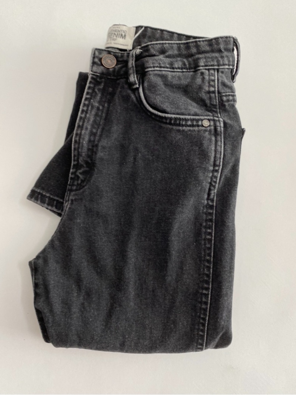 Zara Classic Black High-Waist Denim Jeans